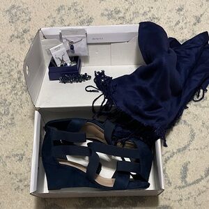 Elegant Navy MOB Set